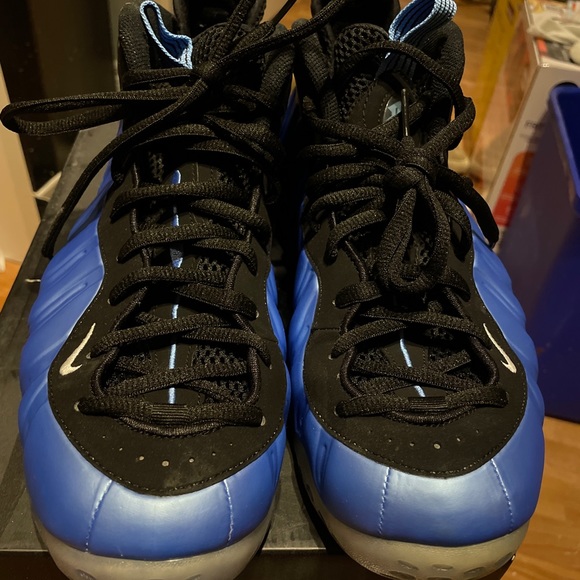 Size 11 Nike Air Foamposite One (UNC) - Picture 2 of 5